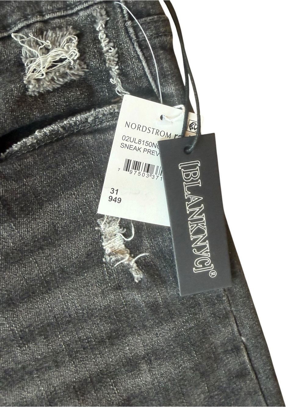 NWT BLANKNYC The Fulton Black Distressed Denim Shorts Size 31 - Picture 3 of 4